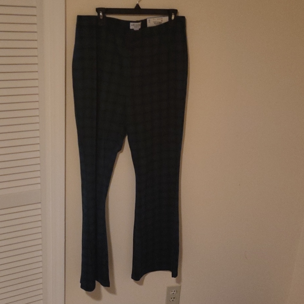 Arizona Jean Co. Long pants size XL long for women 5'5 and taller, stretch